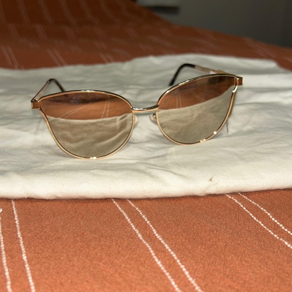 100% UVA/UVB Protection Sunglasses - NWT